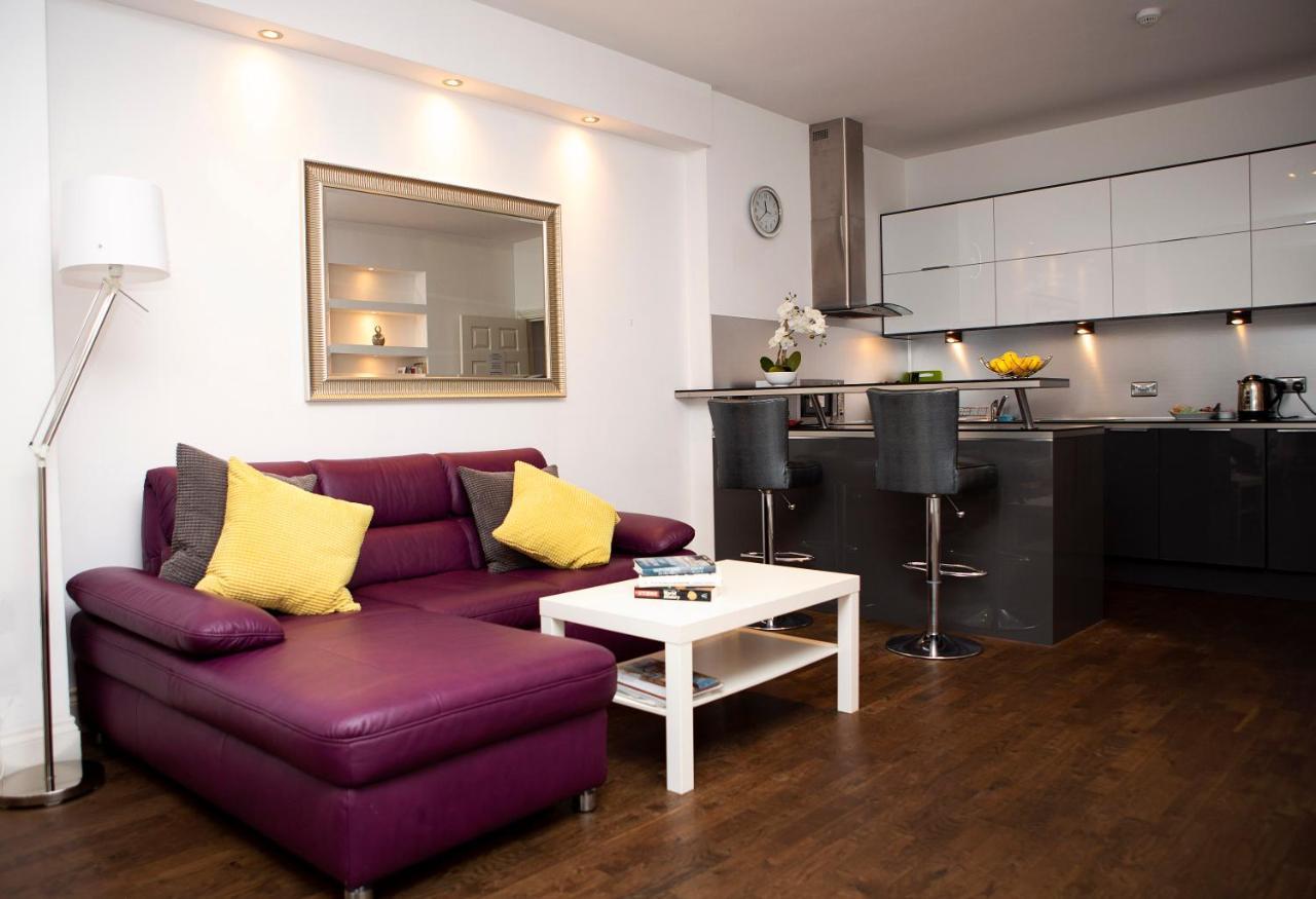 Apt 1, Trafalgar Square 1St Floor By Indigo Flats Лондон Екстериор снимка