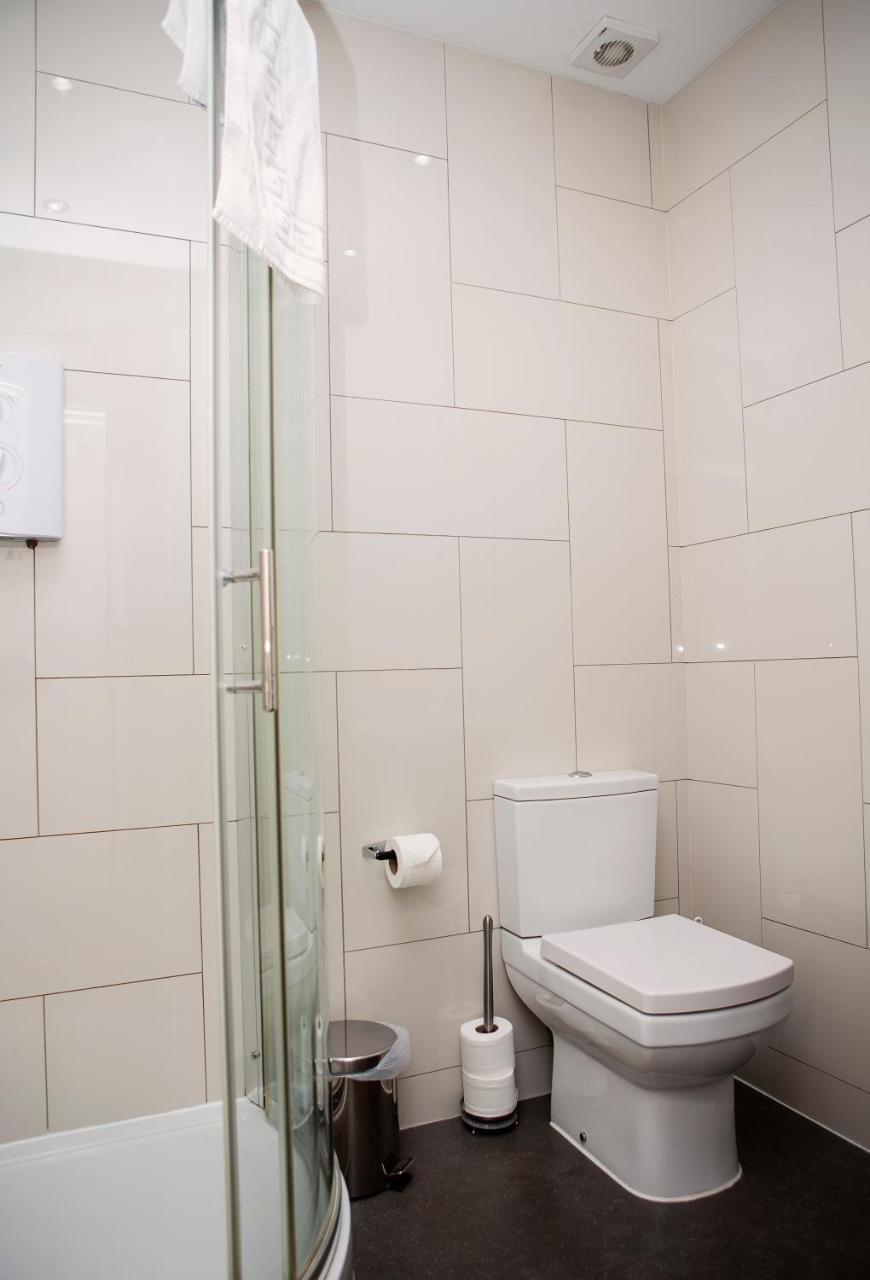 Apt 1, Trafalgar Square 1St Floor By Indigo Flats Лондон Екстериор снимка