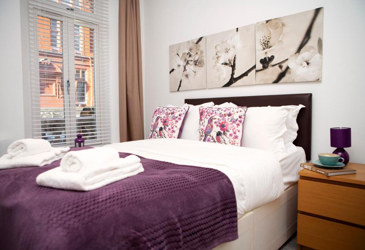 Apt 1, Trafalgar Square 1St Floor By Indigo Flats Лондон Екстериор снимка